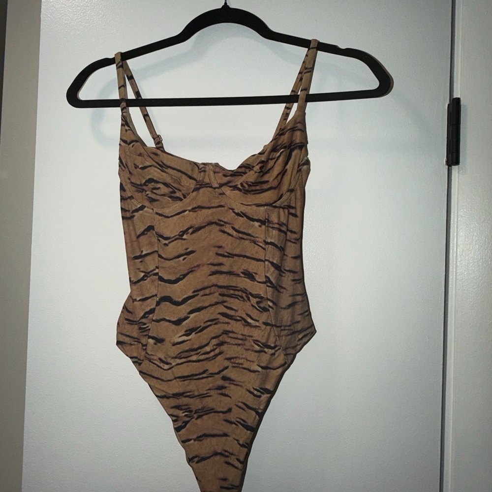 WeWoreWhat Brown Tiger-Print One-Piece Swimsuit